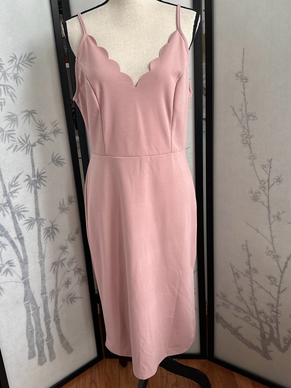 NWOT Socialite Blush Pink Scalloped Midi Slip Dress